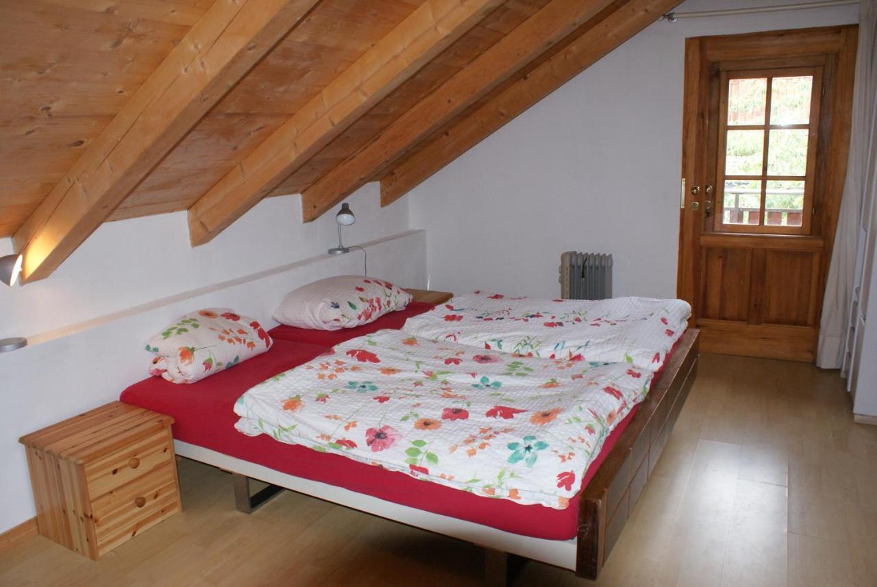 Rustikale Und Grosszuegige Ferienwohnung Kasperske Hory Bagian luar foto